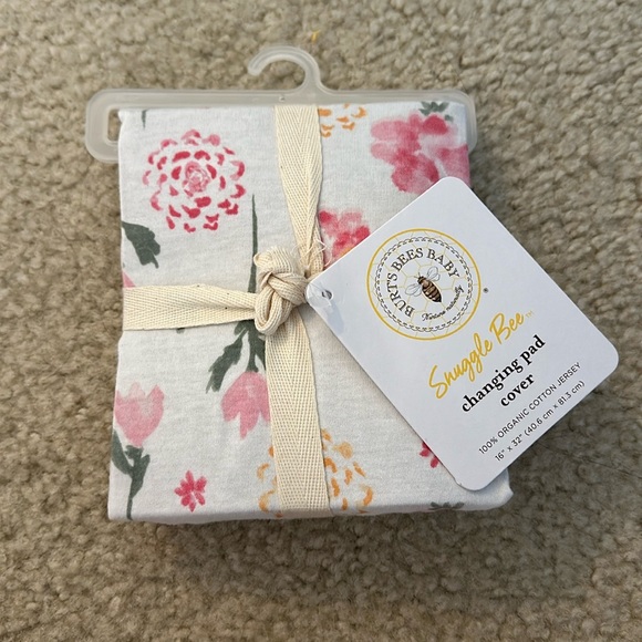 Burt's Bees Other - Burt’s Bees changing pad cover - NWT